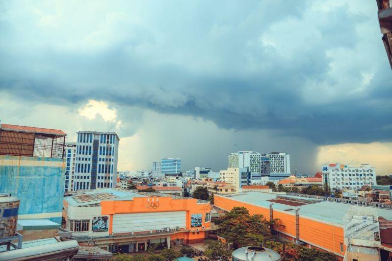 Phuong Linh Hotel Ho Chi Minh-stad Buitenkant foto